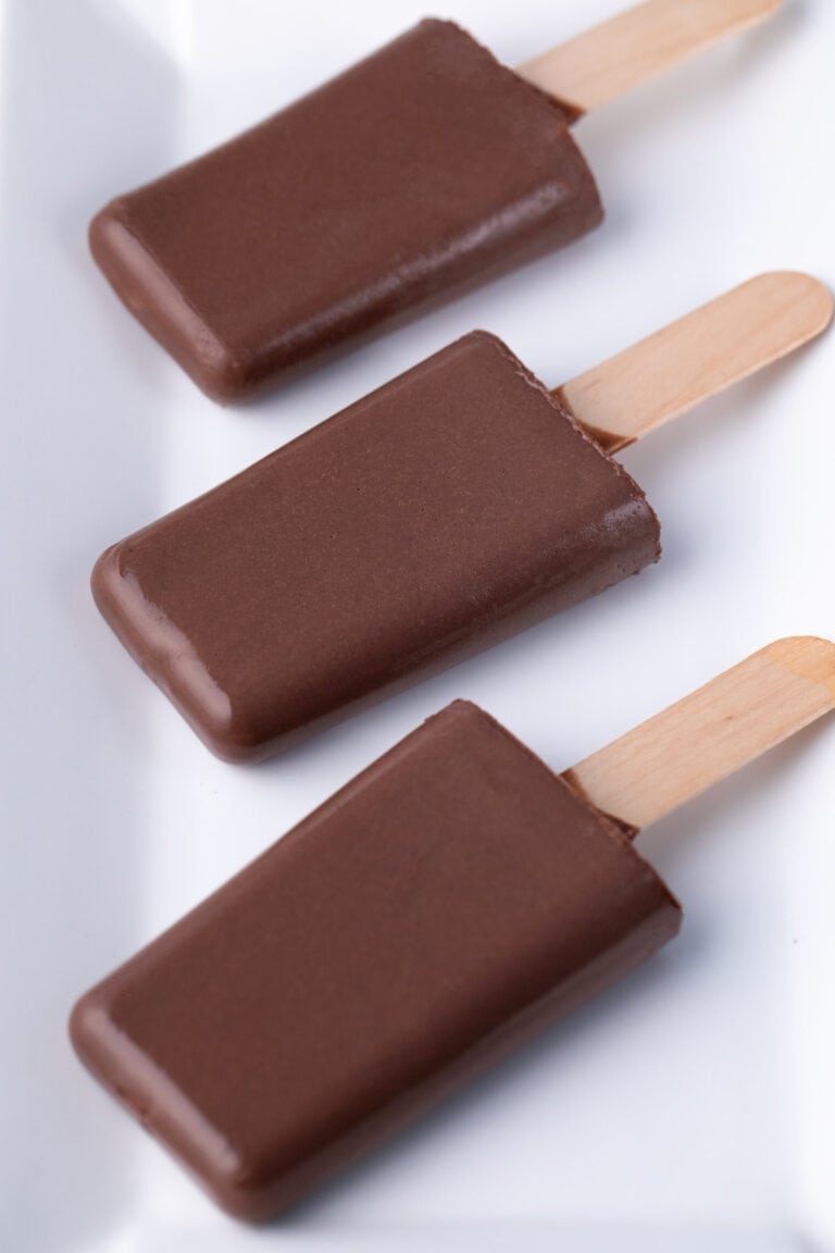 Healthy chocolate protein popsicles for a nutritious snack. Perfect for satisfying sweet cravings wi.